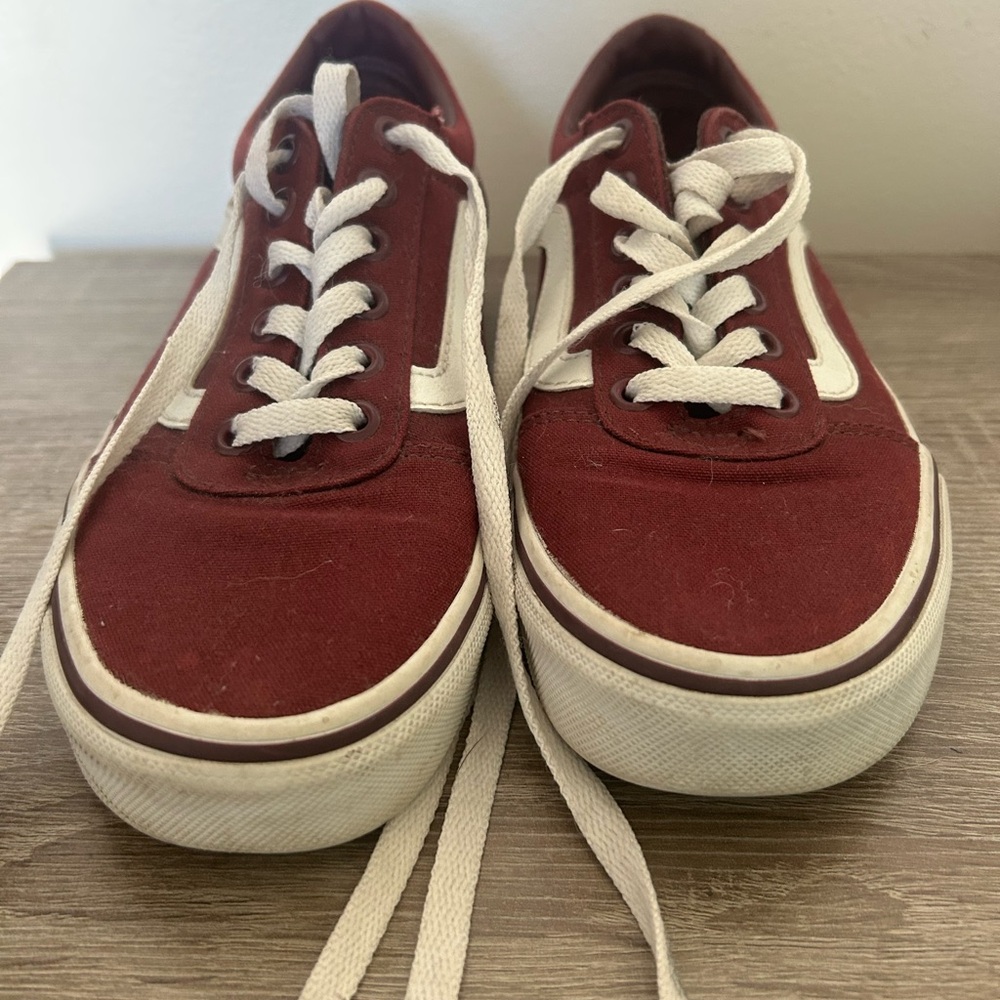 Maroon Vans Sneakers with White Laces